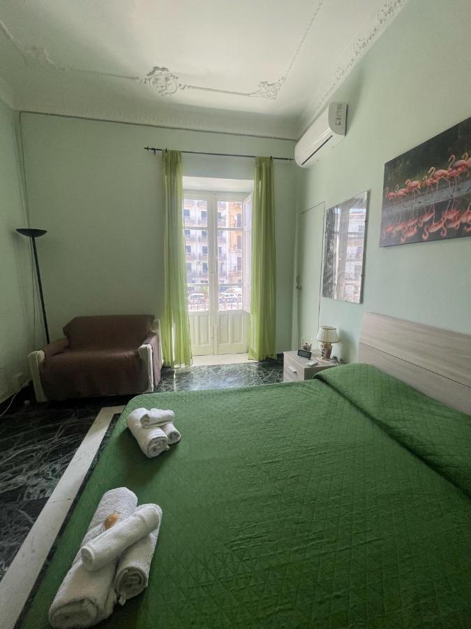 Maya'S Apartment Close To Ballaro Market And Central Station Palermo Exteriér fotografie