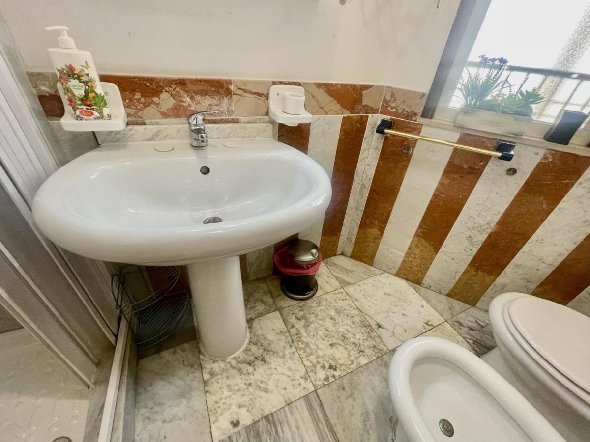 Maya'S Apartment Close To Ballaro Market And Central Station Palermo Exteriér fotografie